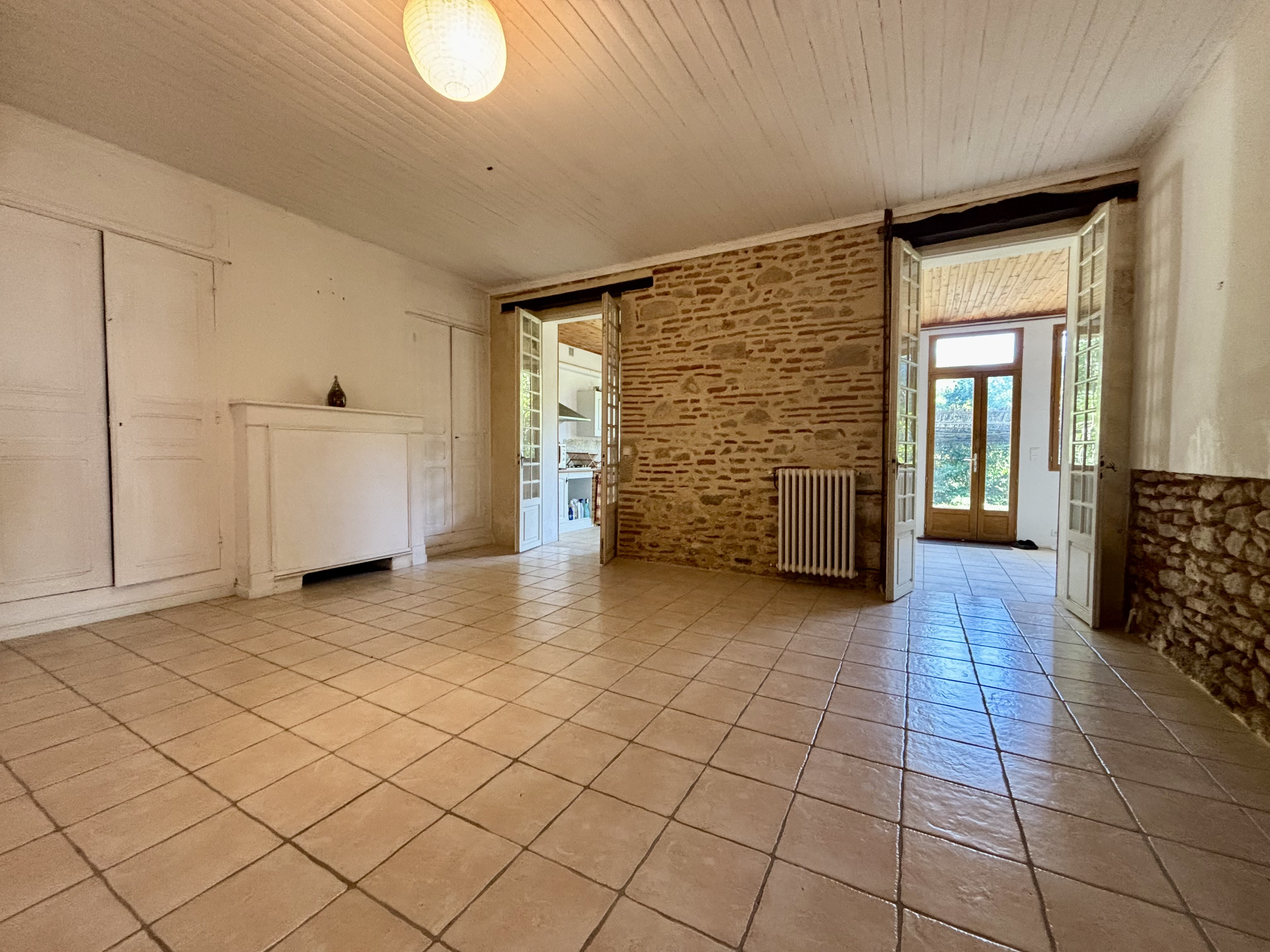 4 Bed, 1 Bath, HouseFor Sale, Villeneuve sur lot, Lot-et-Garonne, Aquitaine, 47300