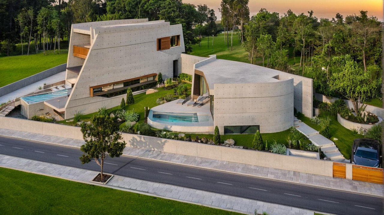 8 Bed, 5 Bath, HouseFor Sale, Pegeia, Paphos