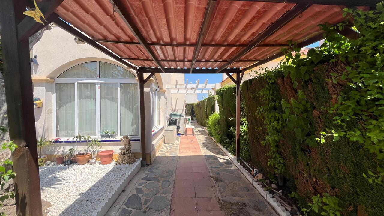 3 Bed, 2 Bath, HouseFor Sale, Algorfa, Alicante