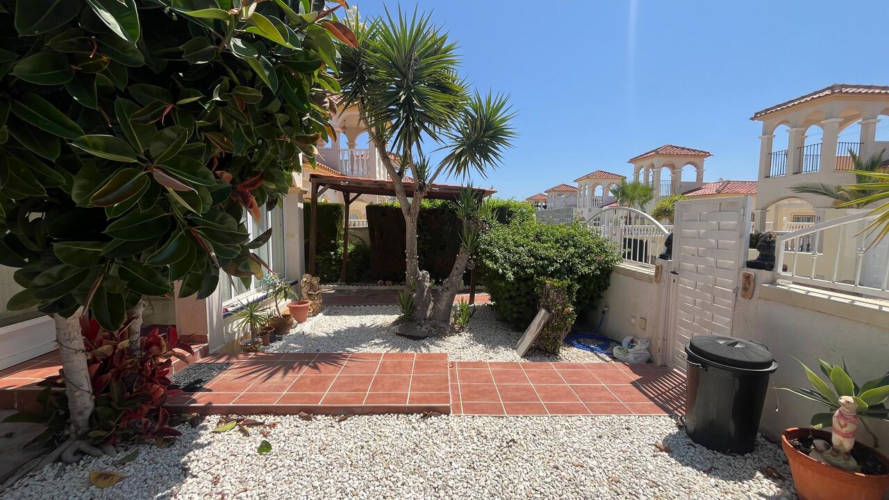 3 Bed, 2 Bath, HouseFor Sale, Algorfa, Alicante