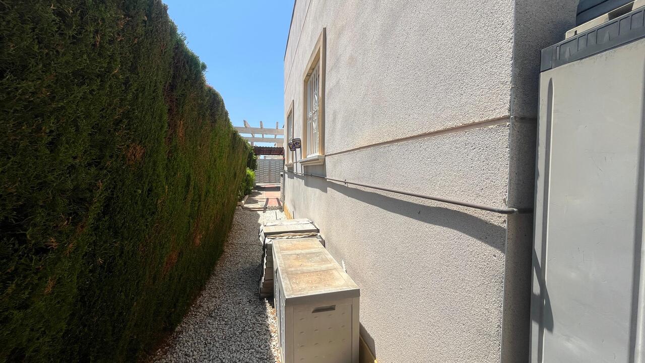 3 Bed, 2 Bath, HouseFor Sale, Algorfa, Alicante