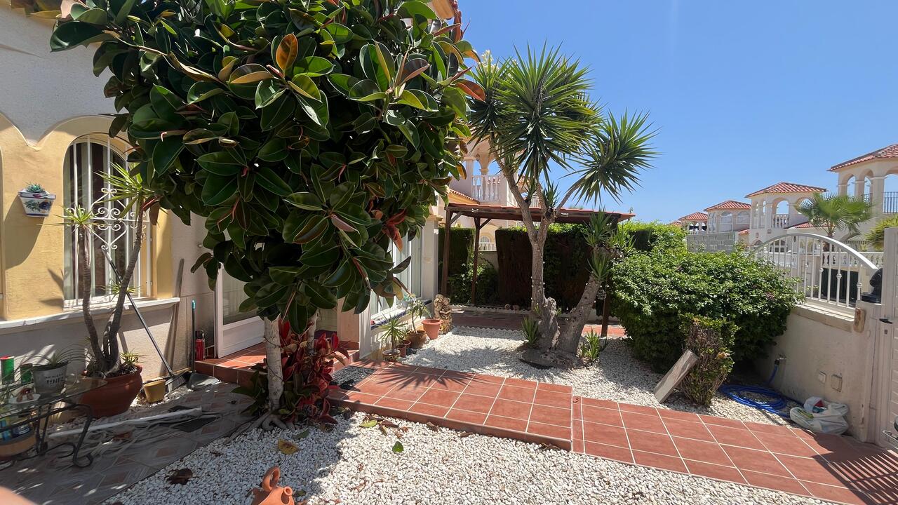 3 Bed, 2 Bath, HouseFor Sale, Algorfa, Alicante