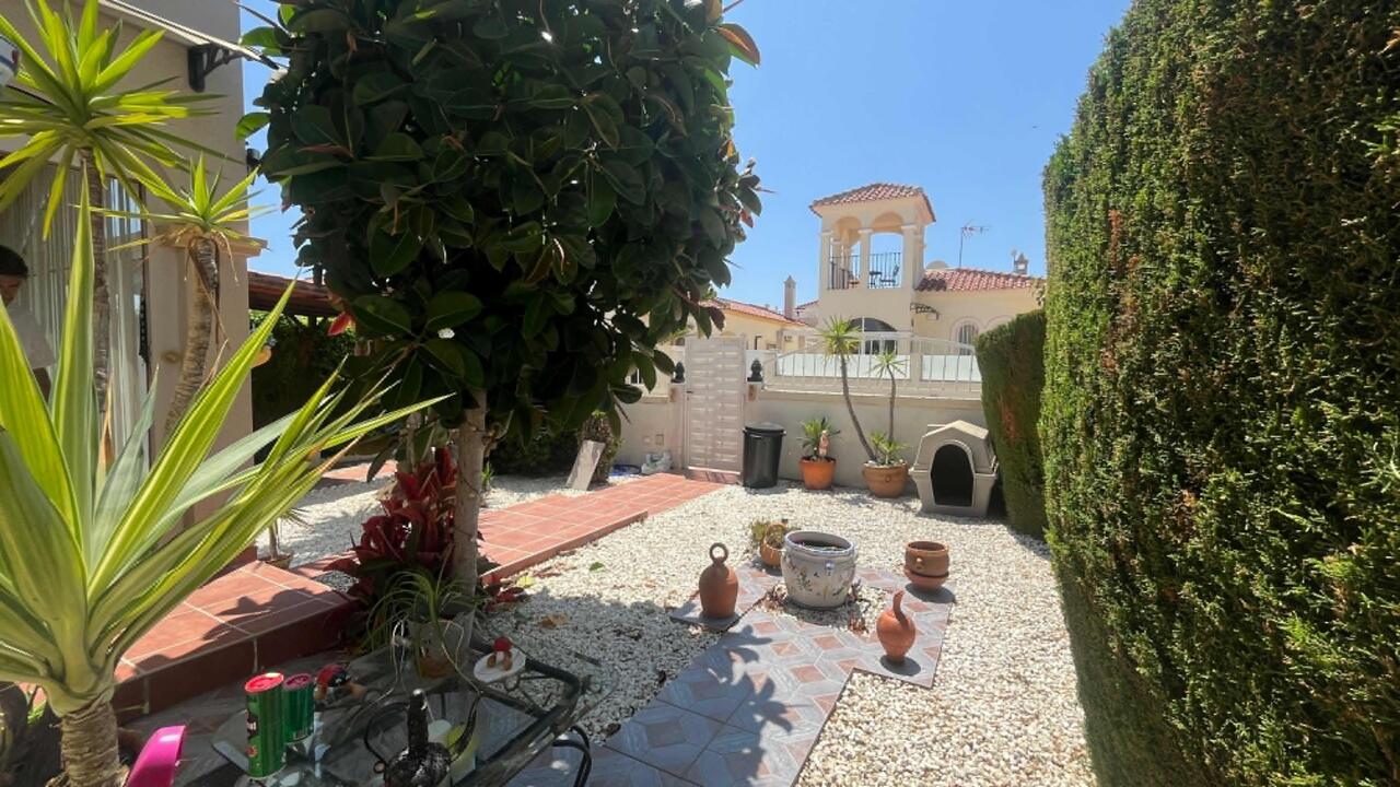 3 Bed, 2 Bath, HouseFor Sale, Algorfa, Alicante