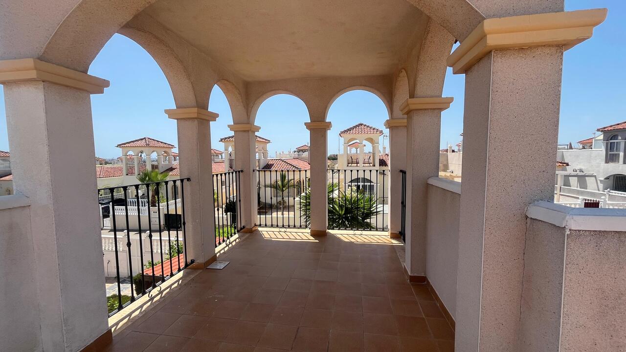 3 Bed, 2 Bath, HouseFor Sale, Algorfa, Alicante