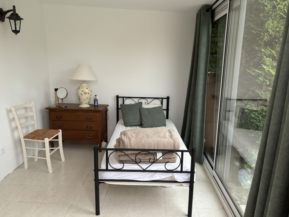 4 Bed, 2 Bath, HouseFor Sale, Autignac, Herault, Languedoc-Roussillon, 34480