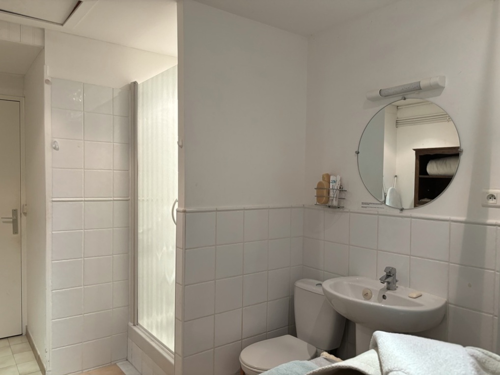 4 Bed, 2 Bath, HouseFor Sale, Autignac, Herault, Languedoc-Roussillon, 34480