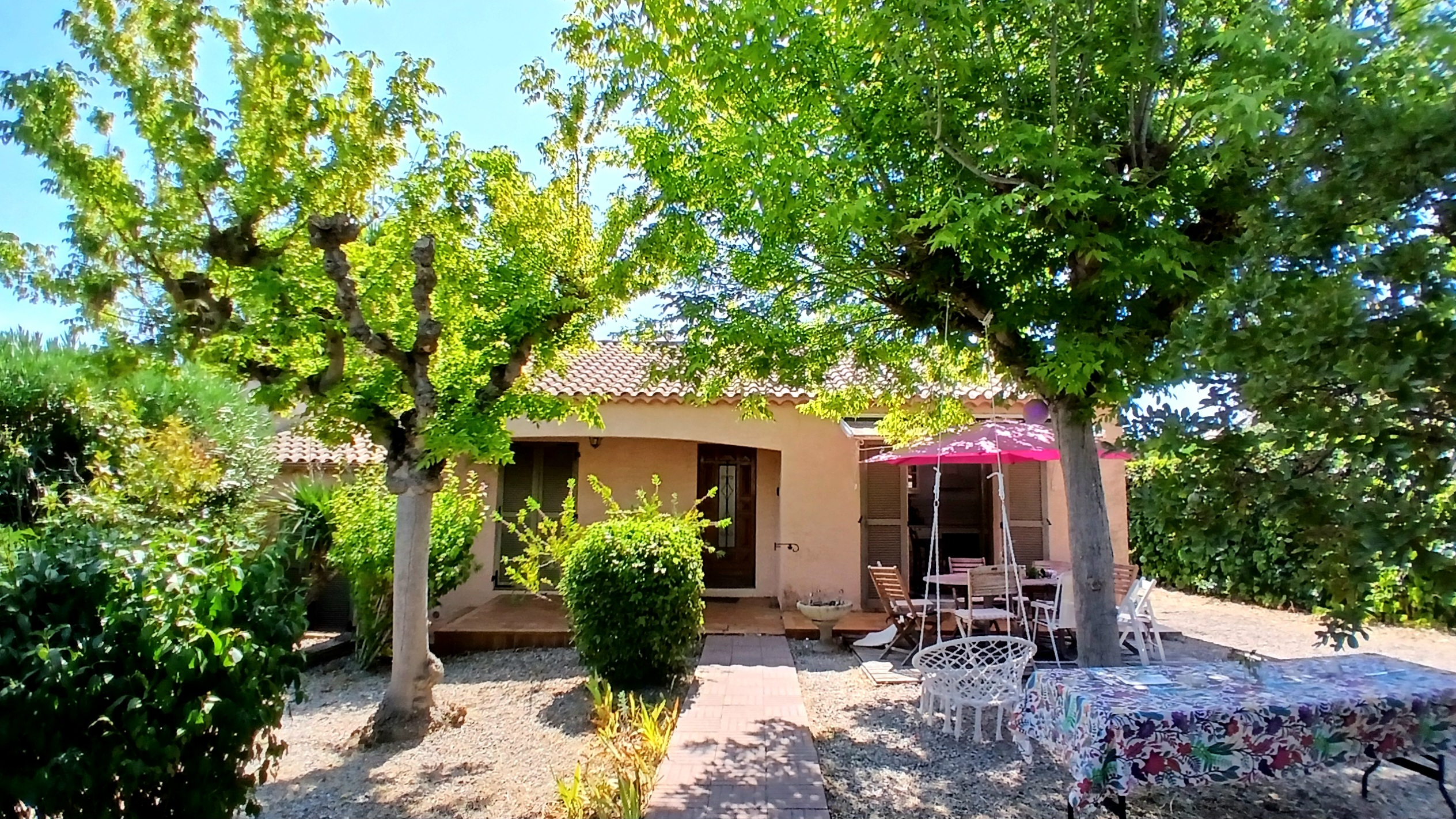 4 Bed, 2 Bath, HouseFor Sale, Autignac, Herault, Languedoc-Roussillon, 34480