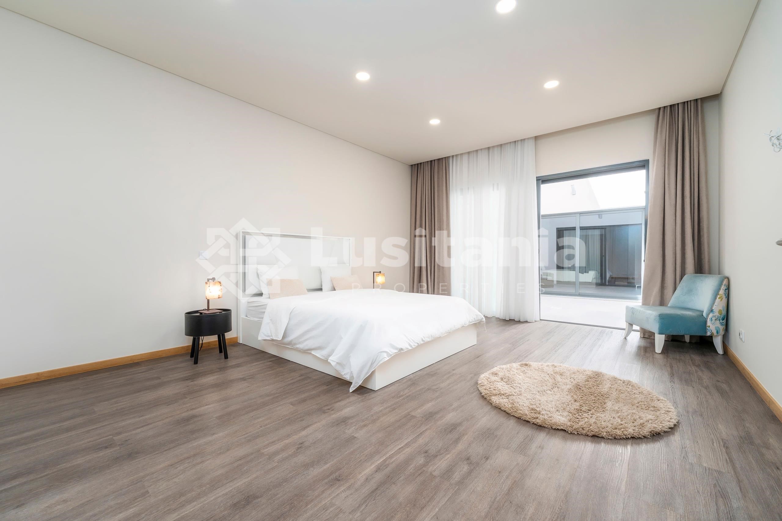 3 Bed, 3 Bath, ApartmentFor Sale, Albufeira, Faro, 8200-042