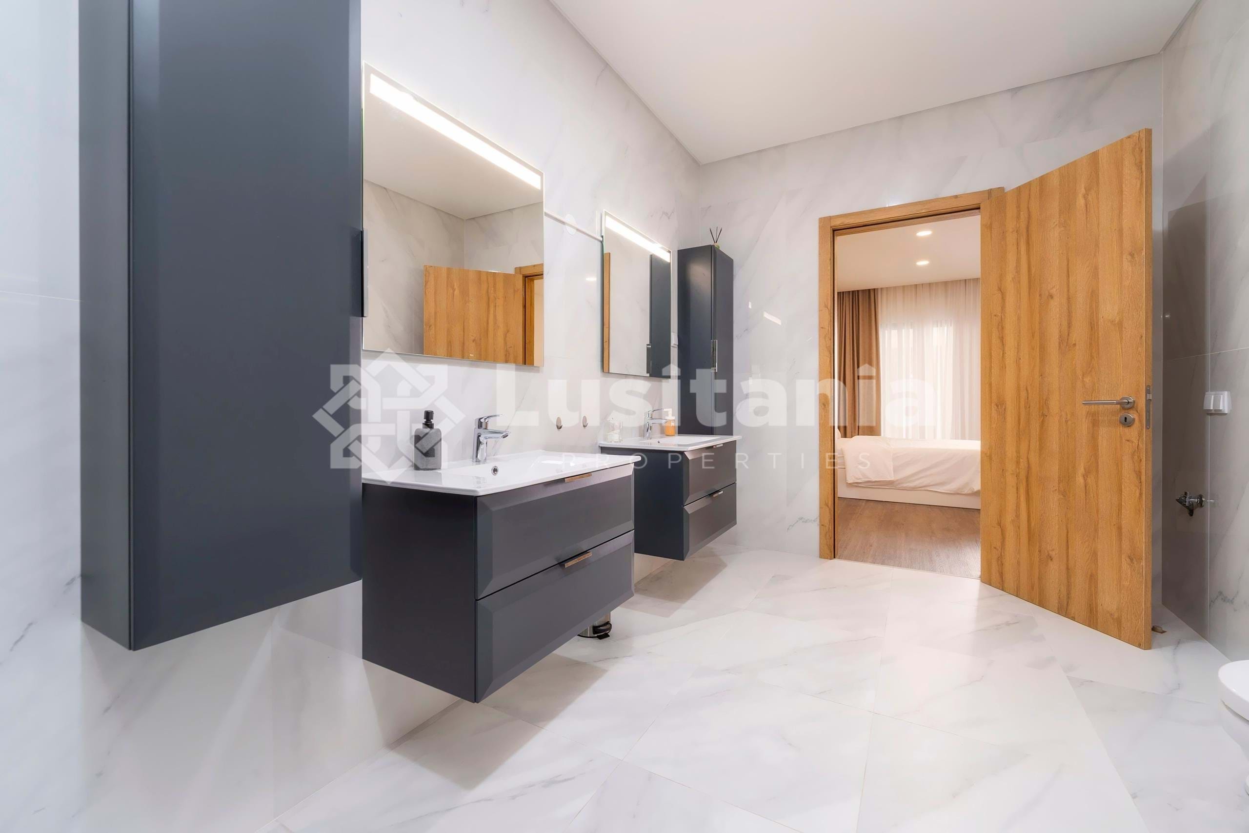 3 Bed, 3 Bath, ApartmentFor Sale, Albufeira, Faro, 8200-042