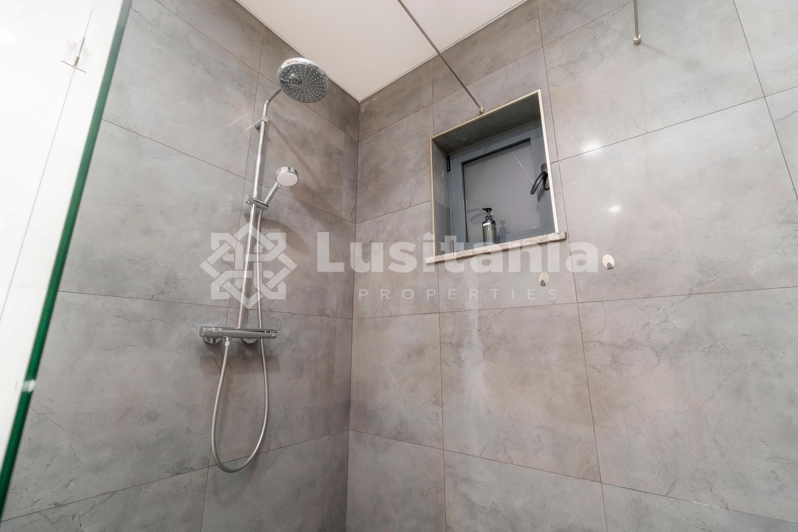 3 Bed, 3 Bath, ApartmentFor Sale, Albufeira, Faro, 8200-042