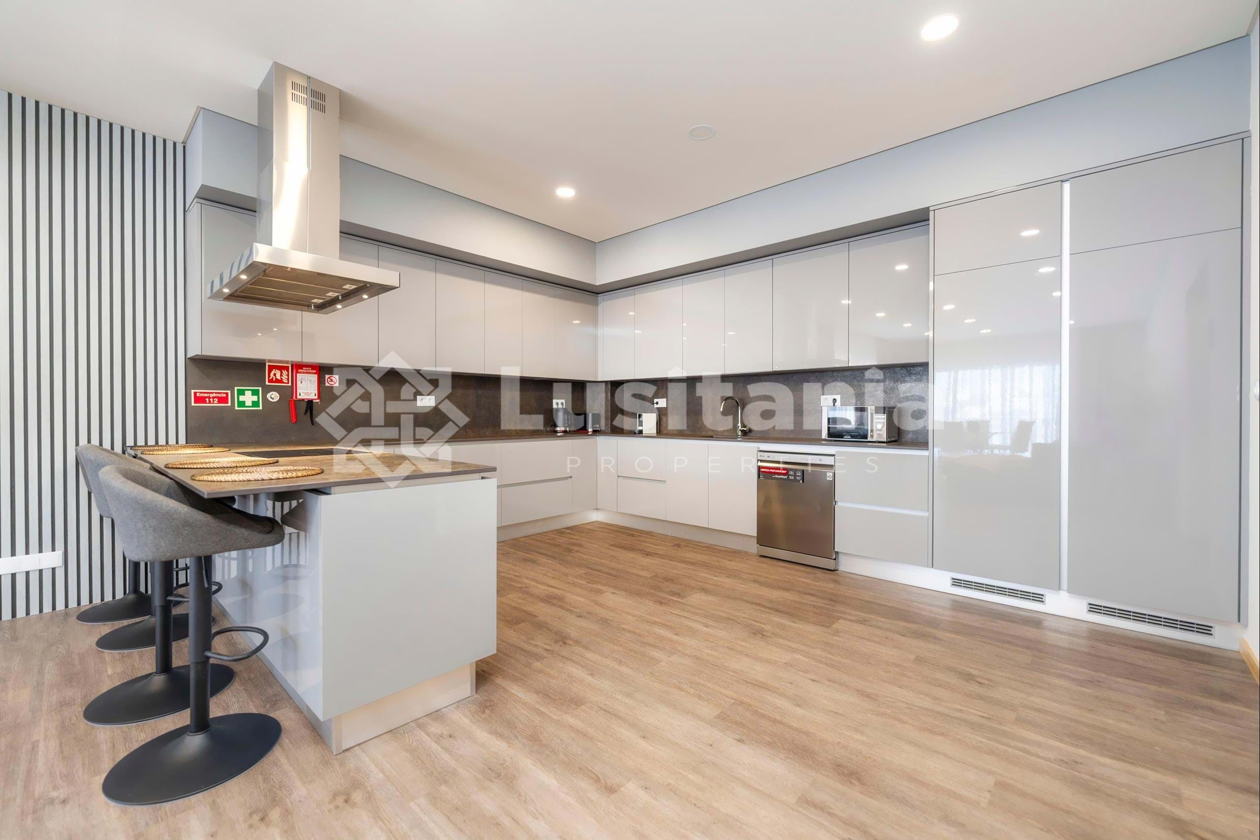 3 Bed, 3 Bath, ApartmentFor Sale, Albufeira, Faro, 8200-042