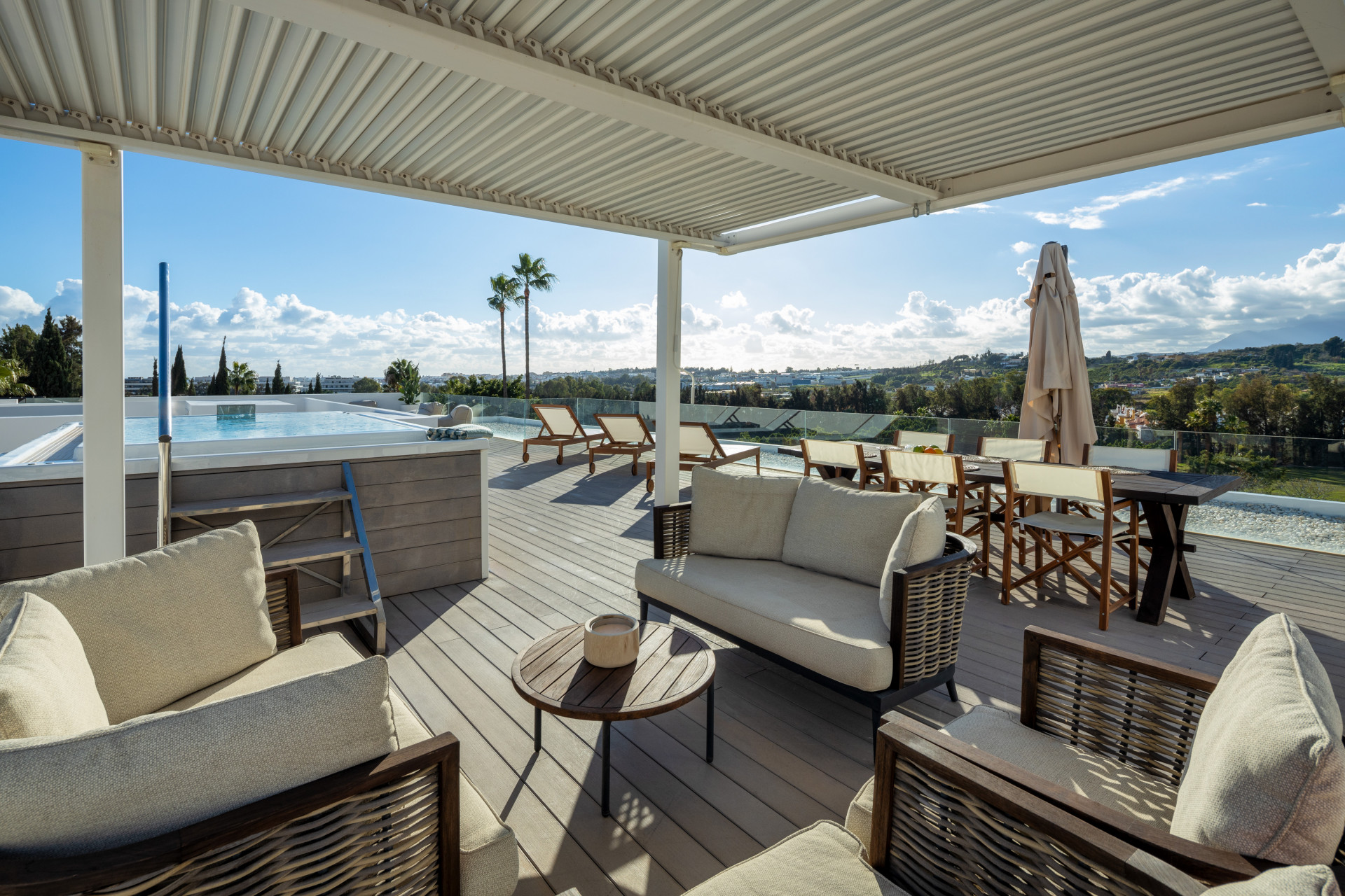 6 Bed, 4 Bath, HouseFor Sale, Marbella, Malaga