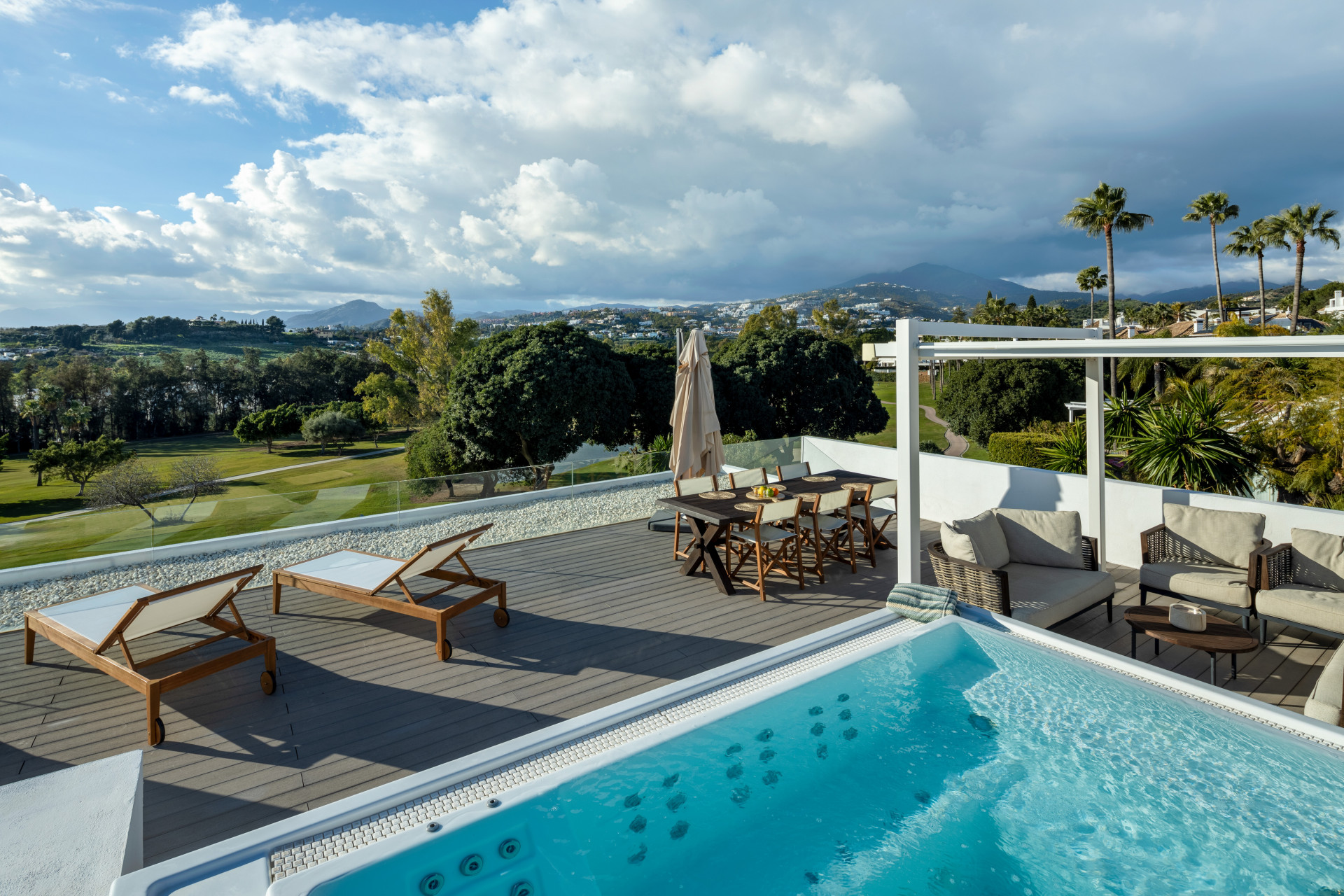 6 Bed, 4 Bath, HouseFor Sale, Marbella, Malaga