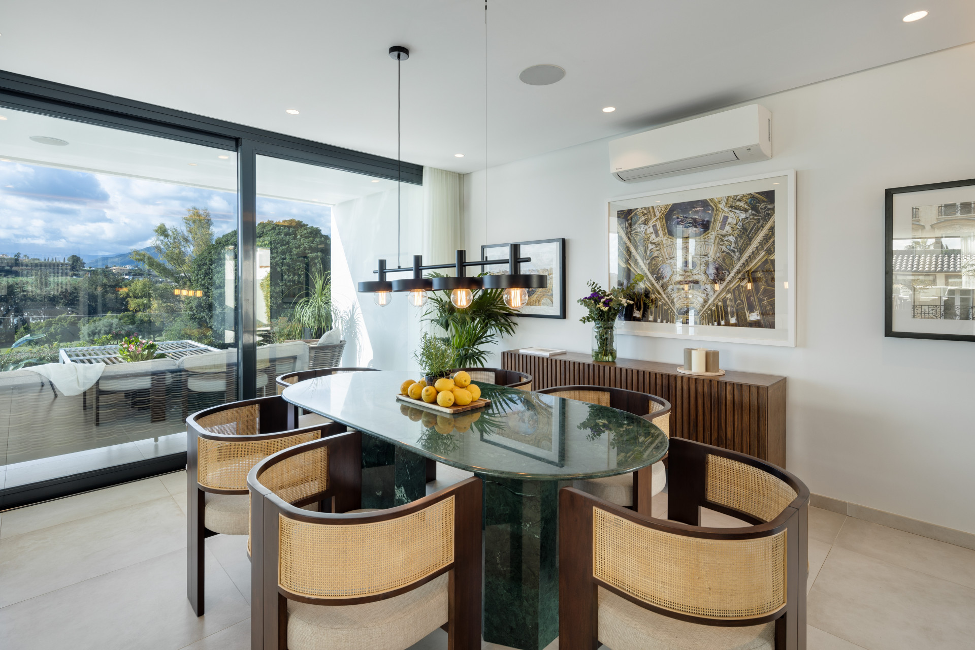 6 Bed, 4 Bath, HouseFor Sale, Marbella, Malaga