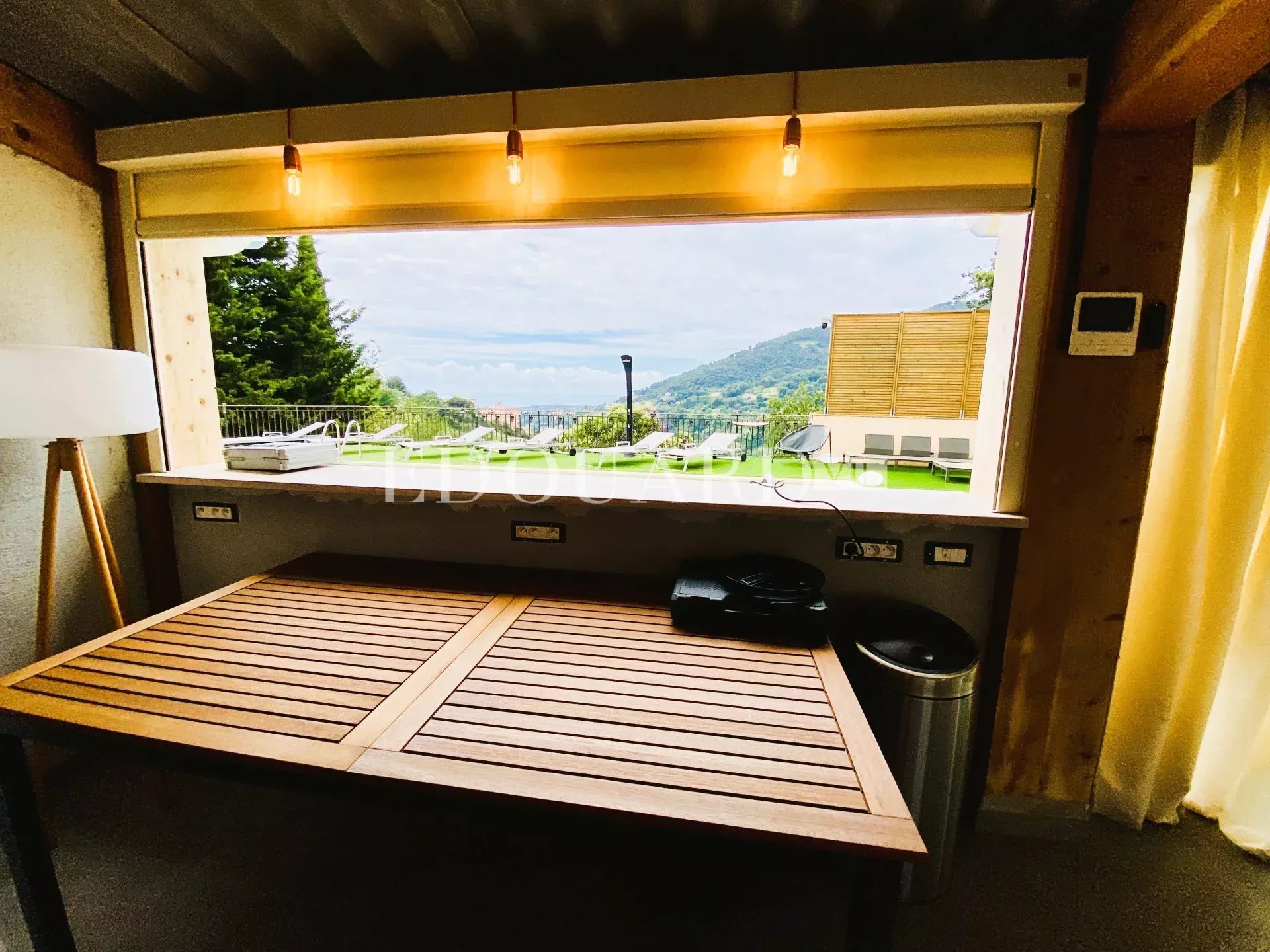 3 Bed, 2 Bath, HouseFor Sale, Menton, Alpes-Maritimes