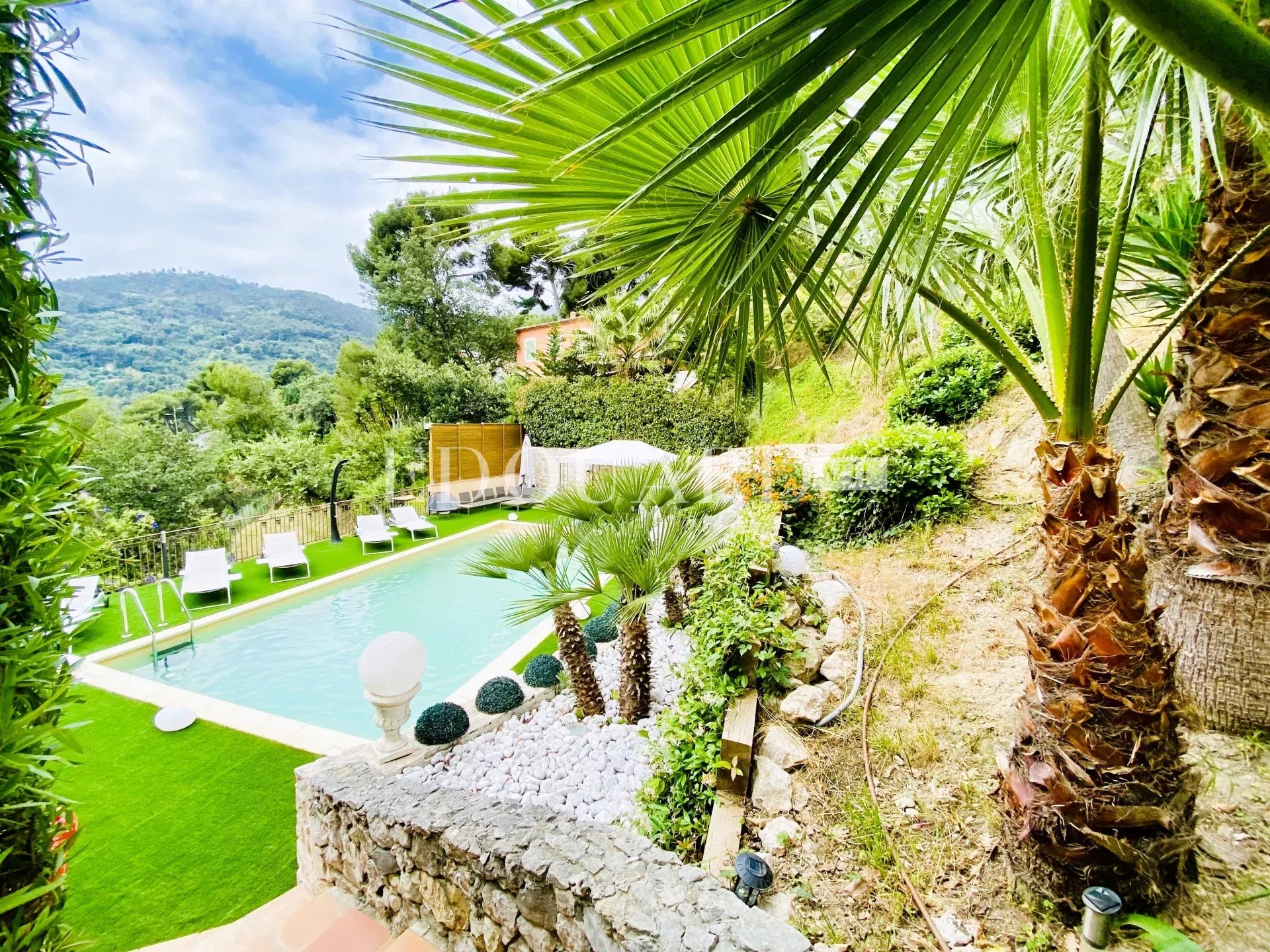 3 Bed, 2 Bath, HouseFor Sale, Menton, Alpes-Maritimes
