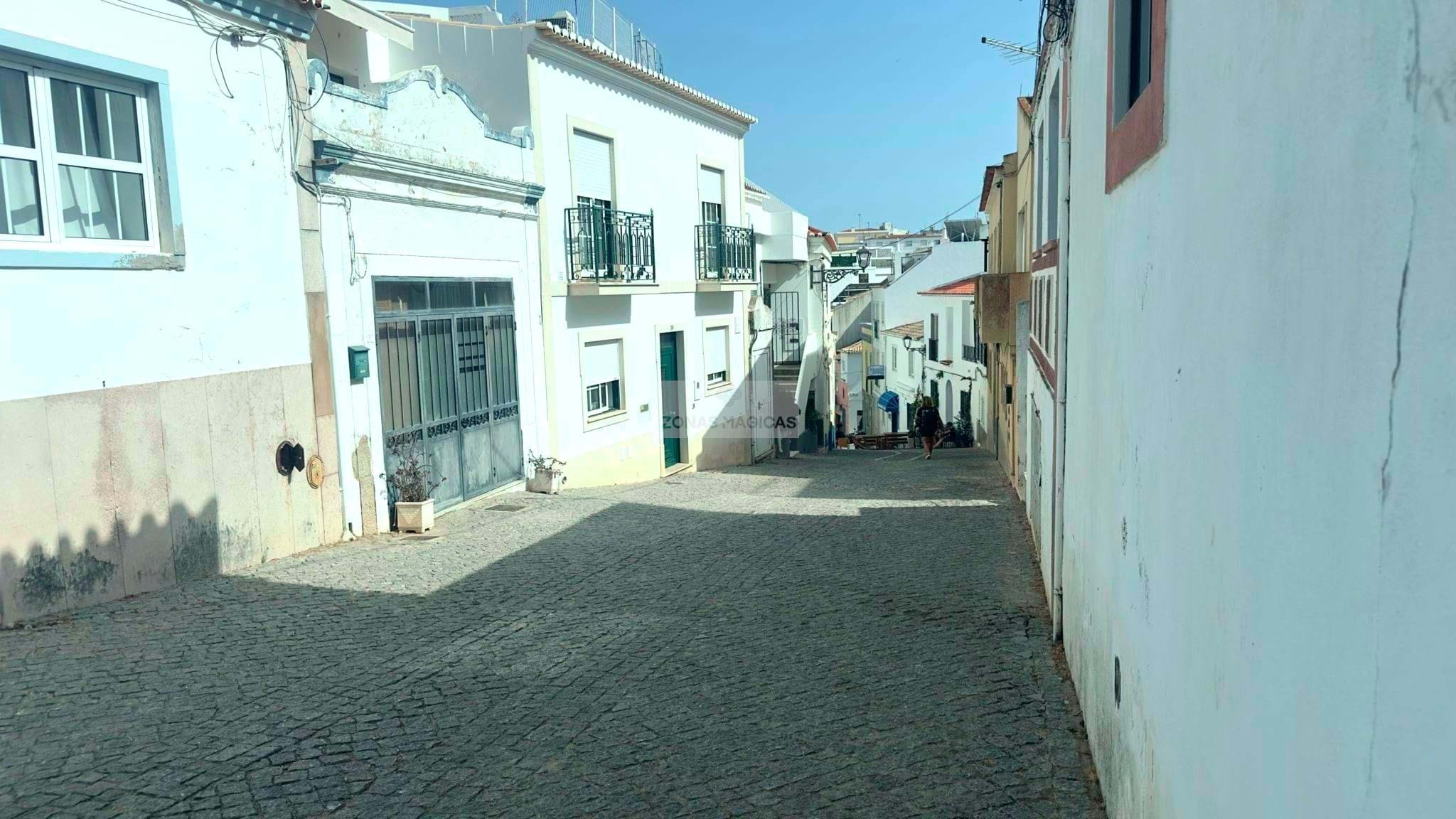 4 Bed, 2 Bath, HouseFor Sale, Lagos, Faro, 8600-655 4 Bed, 2 Bath, HouseFor Sale, Lagos, Faro, 8600-655