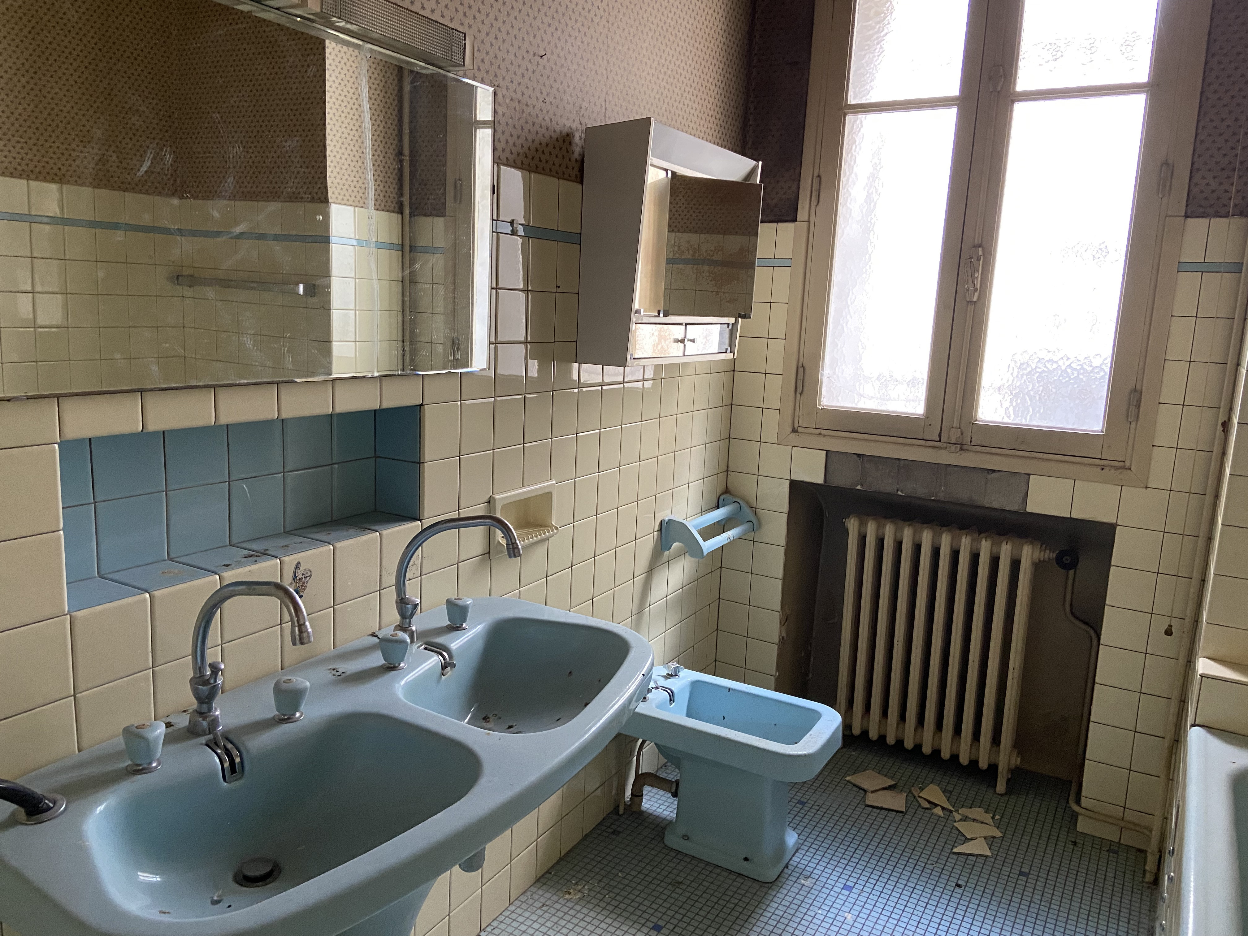 Commercial Property, For Sale