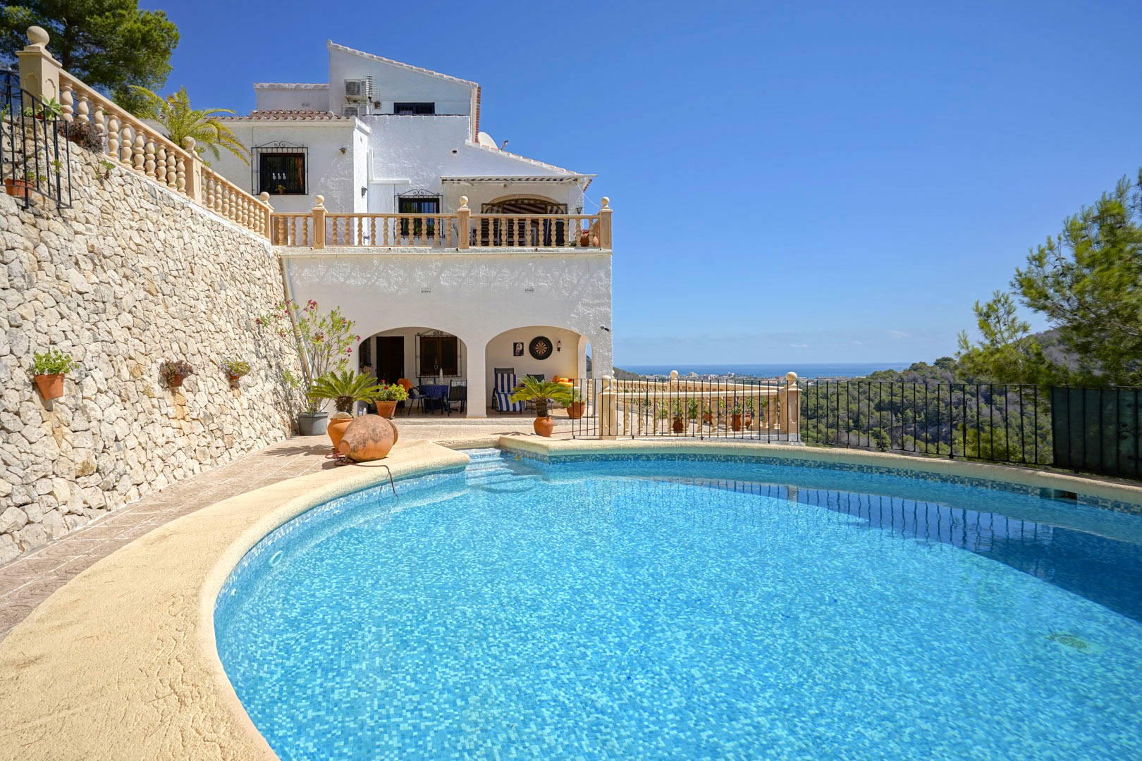 4 Bed, 2 Bath, HouseFor Sale, Javea, Alicante