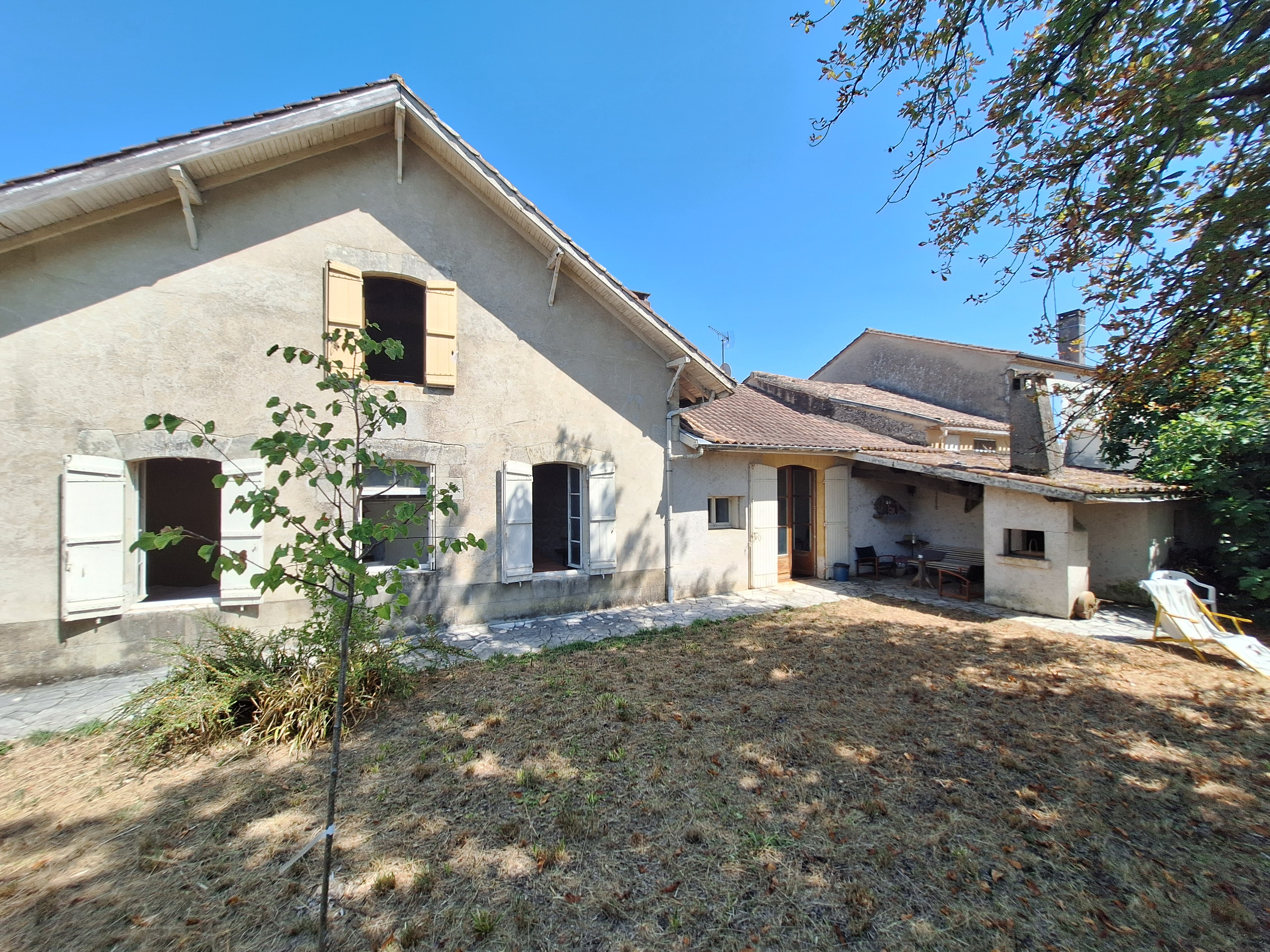3 Bed, 1 Bath, HouseFor Sale, Castillonnes, Lot-et-Garonne, Aquitaine, 47330