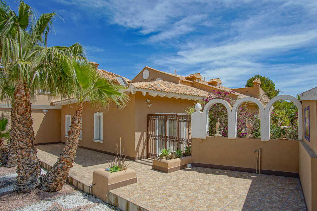 8 Bed, 9 Bath, HouseFor Sale, La Nucia, Alicante 8 Bed, 9 Bath, HouseFor Sale, La Nucia, Alicante