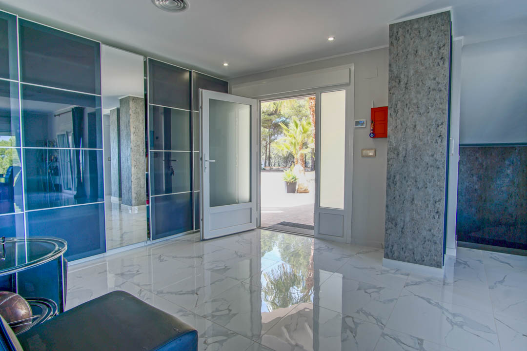 8 Bed, 9 Bath, HouseFor Sale, La Nucia, Alicante 8 Bed, 9 Bath, HouseFor Sale, La Nucia, Alicante