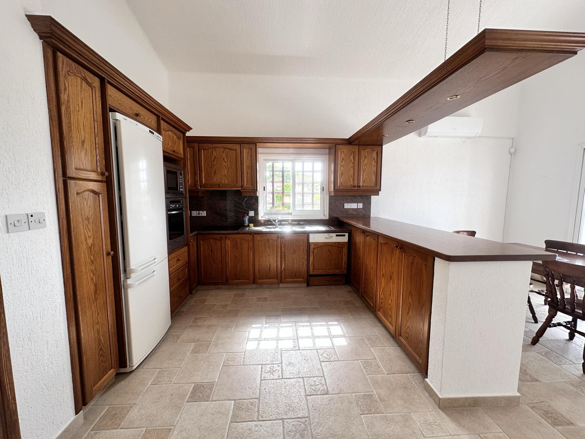 5 Bed, 3 Bath, HouseFor Sale, Paphos, Paphos 5 Bed, 3 Bath, HouseFor Sale, Paphos, Paphos