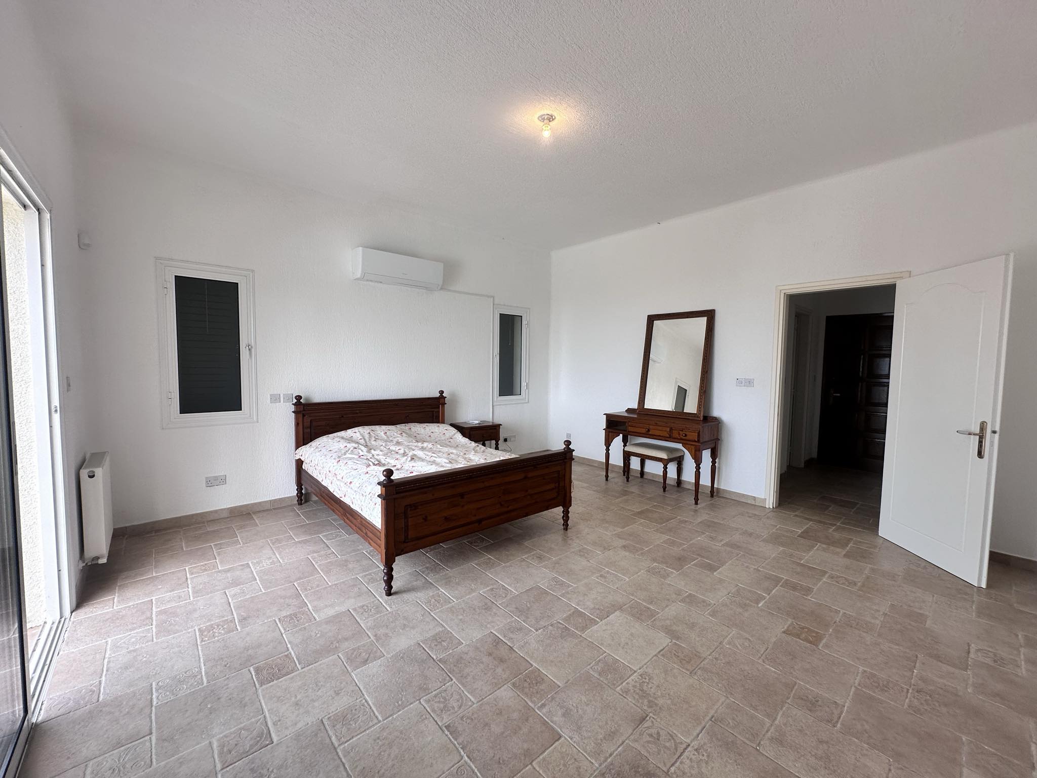 5 Bed, 3 Bath, HouseFor Sale, Paphos, Paphos 5 Bed, 3 Bath, HouseFor Sale, Paphos, Paphos