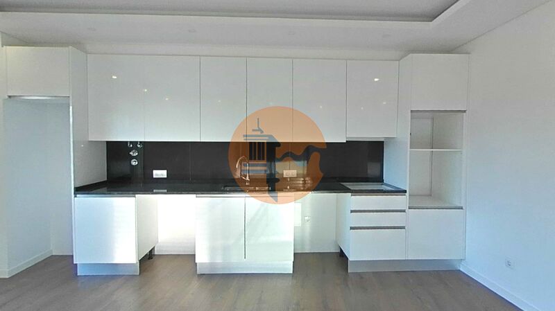 2 Bed, 2 Bath, ApartmentFor Sale, Olhão, Faro