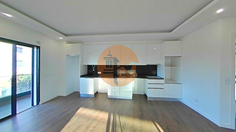 2 Bed, 2 Bath, ApartmentFor Sale, Olhão, Faro