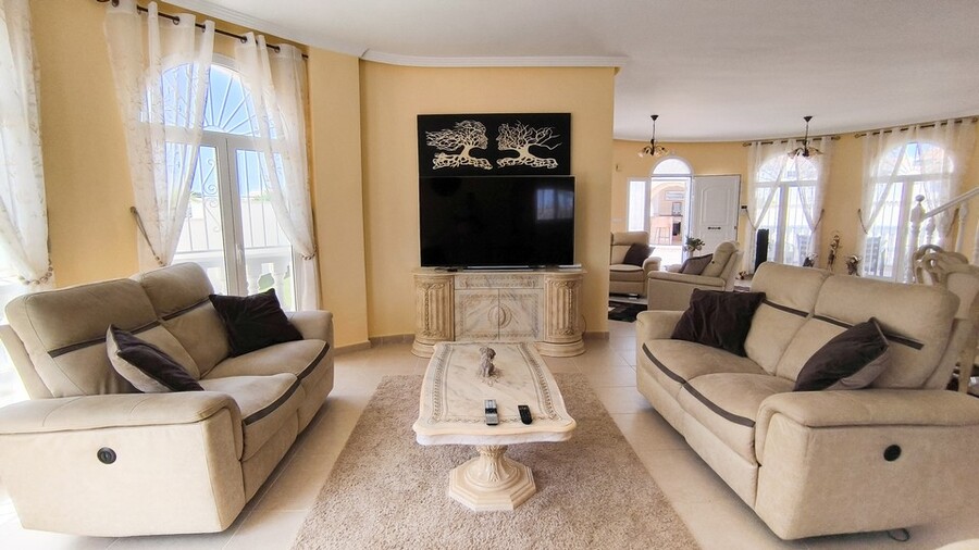 4 Bed, 3 Bath, HouseFor Sale, Ciudad Quesada, Alicante