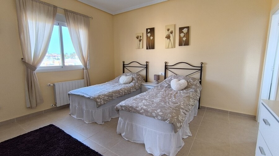 4 Bed, 3 Bath, HouseFor Sale, Ciudad Quesada, Alicante