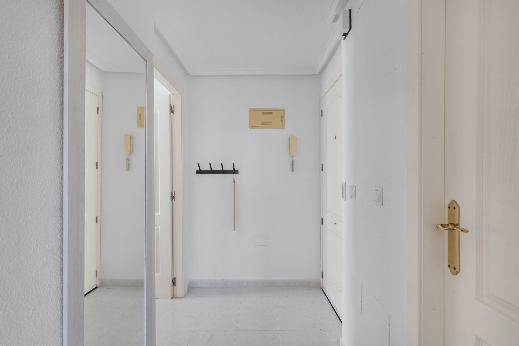 2 Bed, 1 Bath, ApartmentFor Sale, Torrevieja, Alicante 2 Bed, 1 Bath, ApartmentFor Sale, Torrevieja, Alicante
