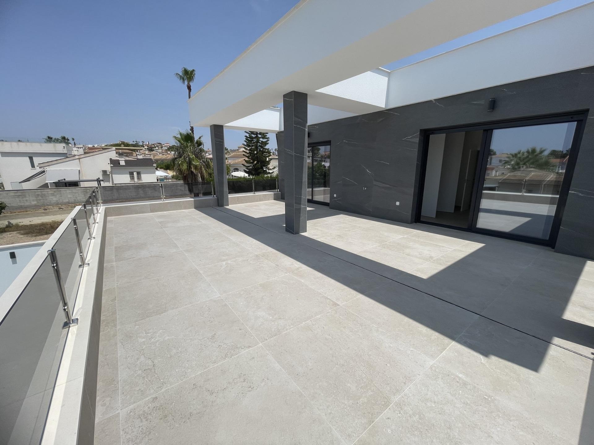 3 Bed, 4 Bath, HouseFor Sale, Ciudad Quesada, Alicante