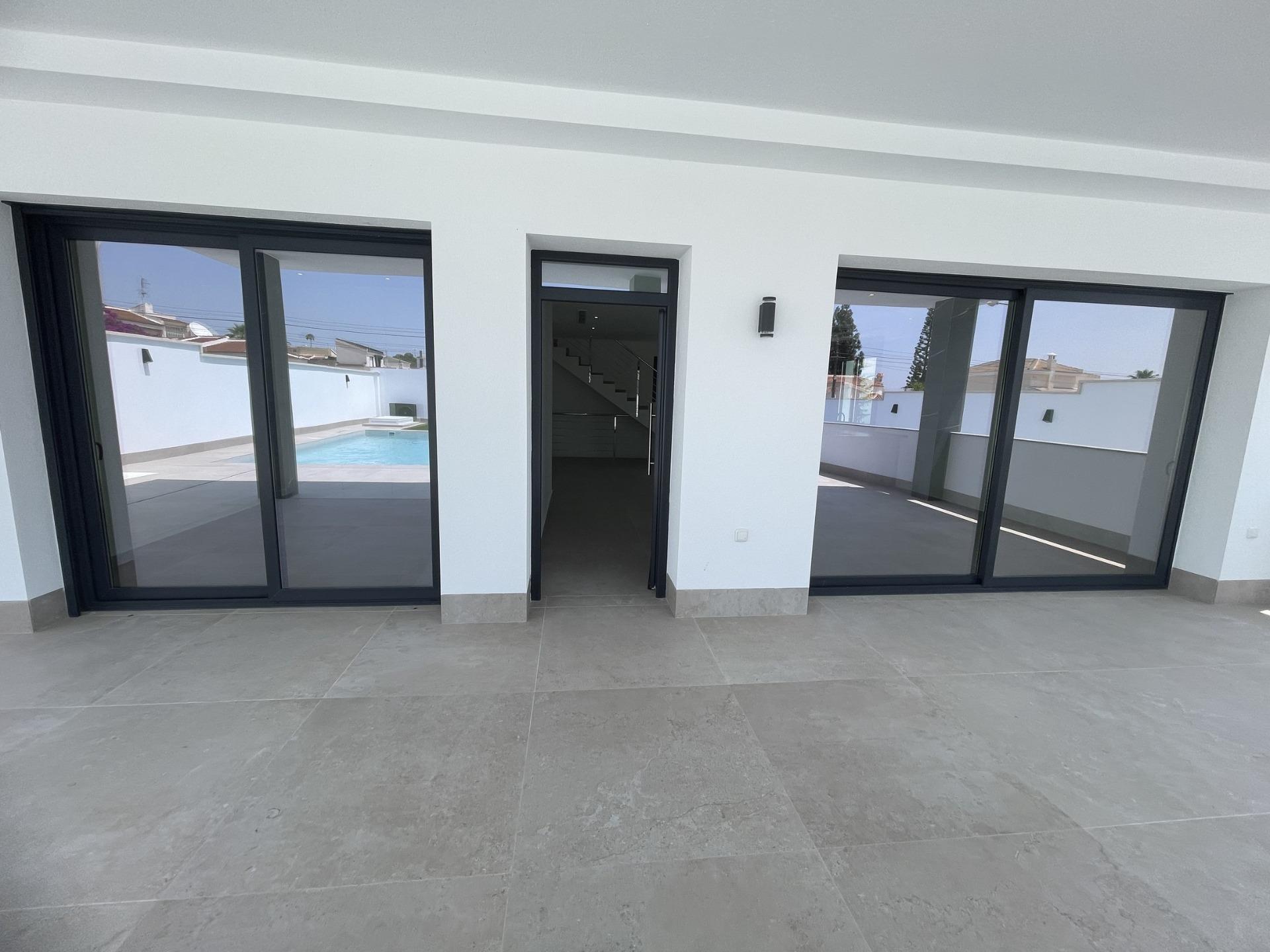 3 Bed, 4 Bath, HouseFor Sale, Ciudad Quesada, Alicante
