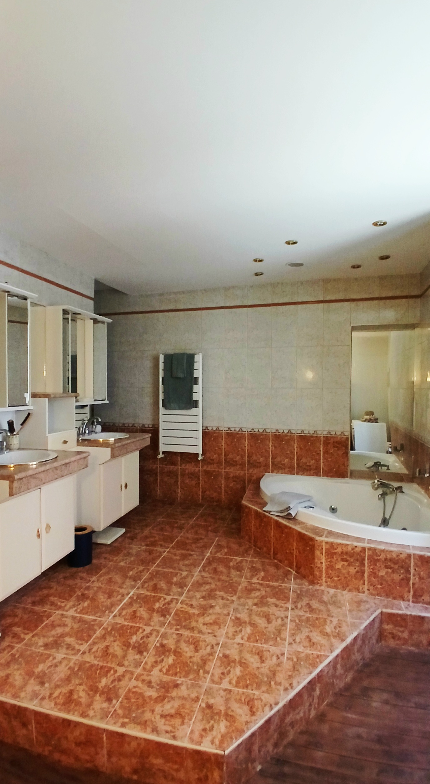 3 Bed, 1 Bath, HouseFor Sale, Villemagne L'argentiere, Herault, Languedoc-Roussillon, 34600