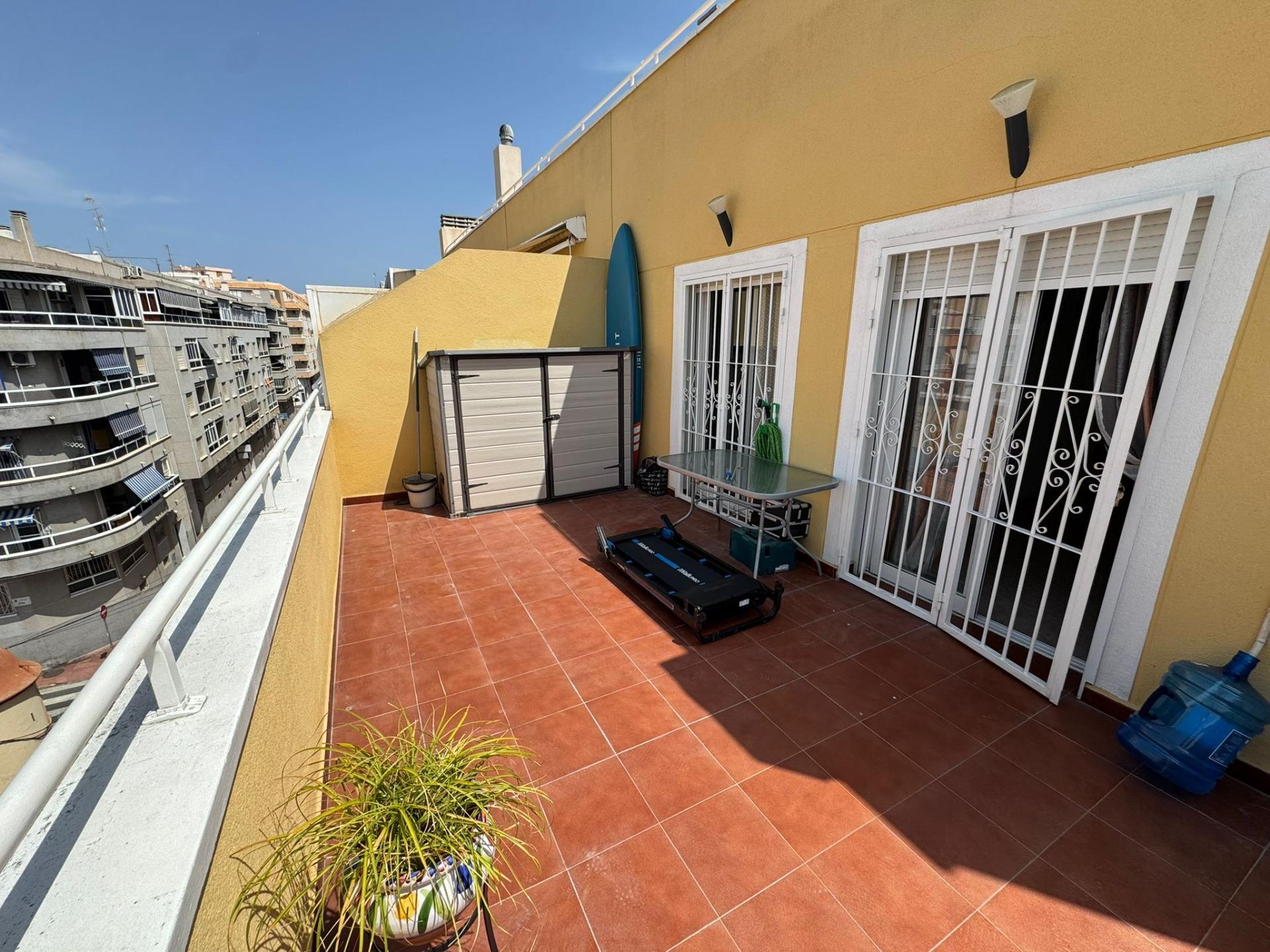 2 Bed, 1 Bath, ApartmentFor Sale, Torrevieja, Alicante
