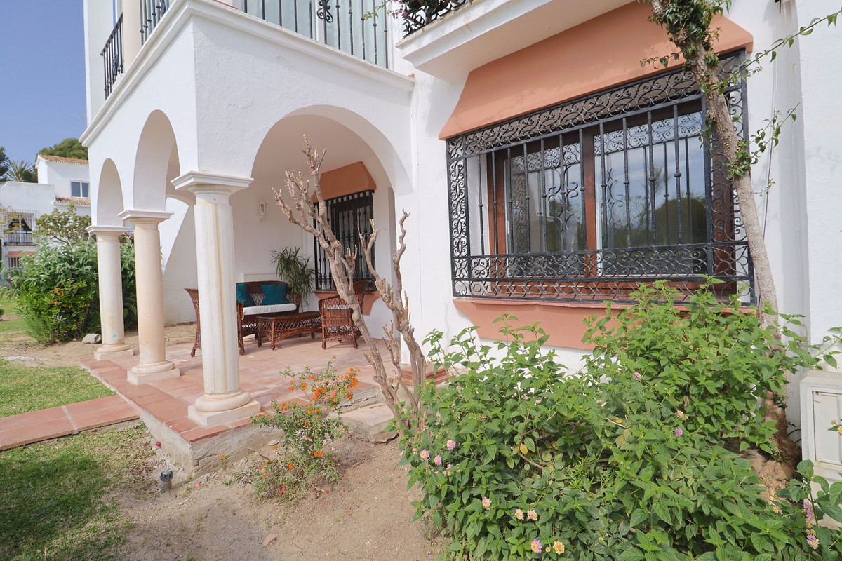 2 Bed, 1 Bath, ApartmentFor Sale, Benavista, Malaga 2 Bed, 1 Bath, ApartmentFor Sale, Benavista, Malaga
