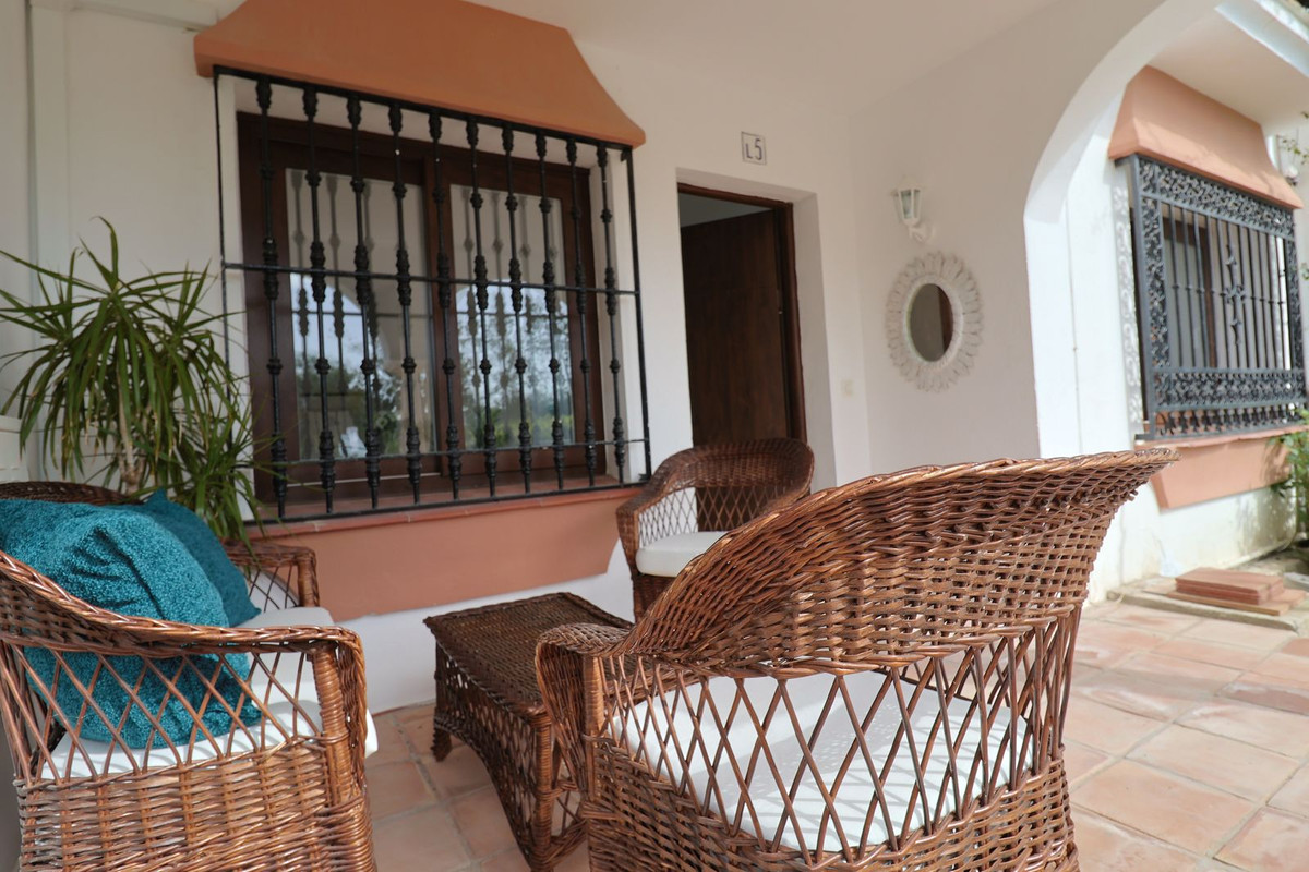 2 Bed, 1 Bath, ApartmentFor Sale, Benavista, Malaga