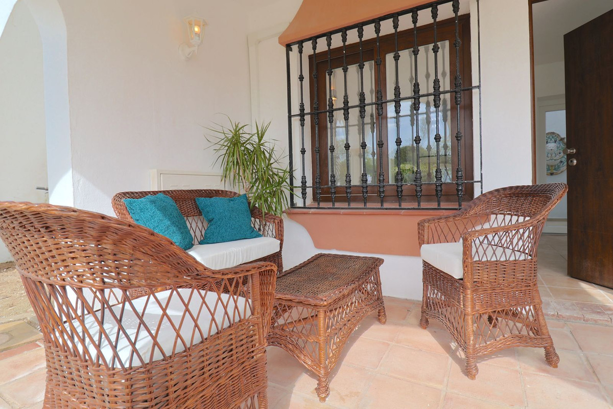 2 Bed, 1 Bath, ApartmentFor Sale, Benavista, Malaga