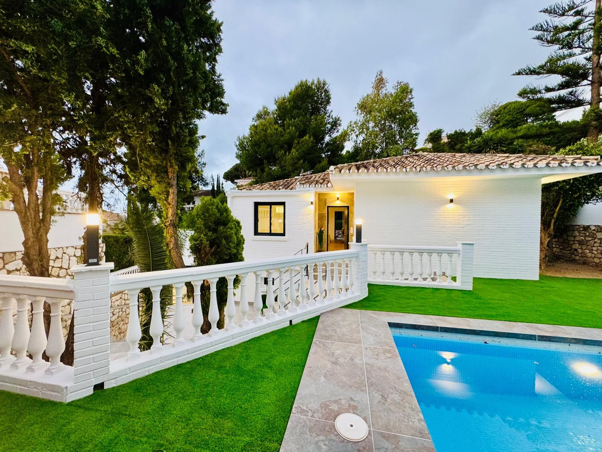 3 Bed, 2 Bath, HouseFor Sale, La Capellania, Malaga