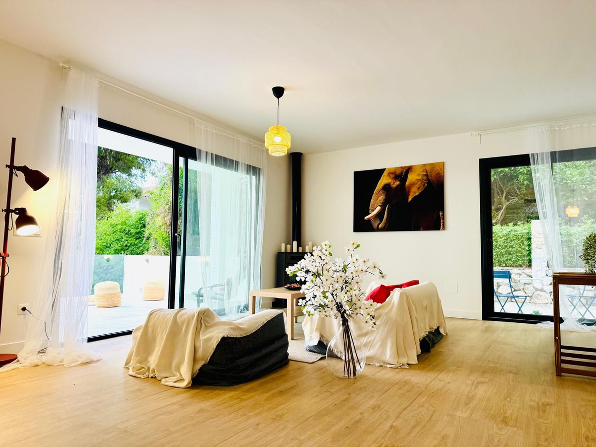 3 Bed, 2 Bath, HouseFor Sale, La Capellania, Malaga