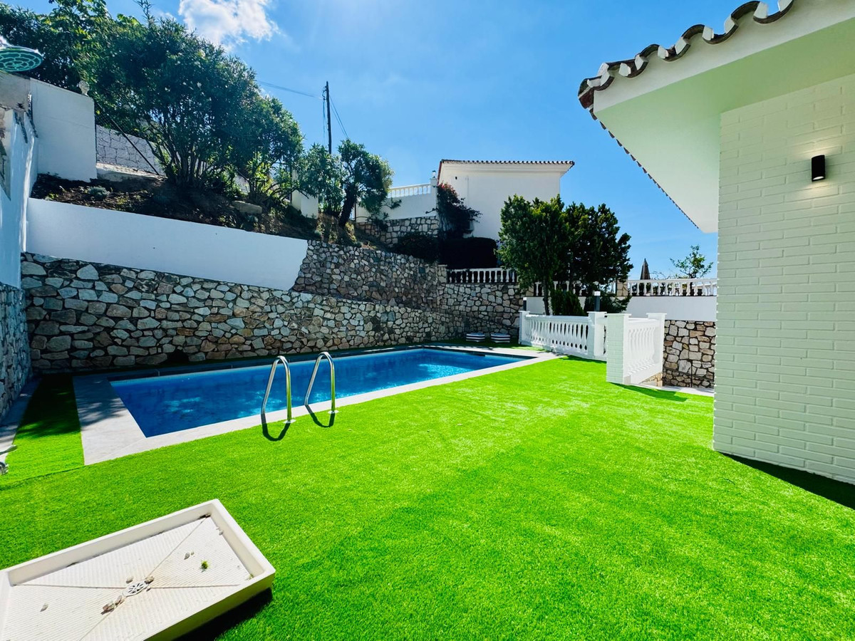 3 Bed, 2 Bath, HouseFor Sale, La Capellania, Malaga