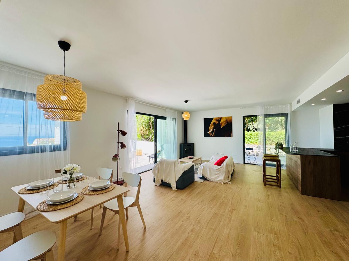 3 Bed, 2 Bath, HouseFor Sale, La Capellania, Malaga