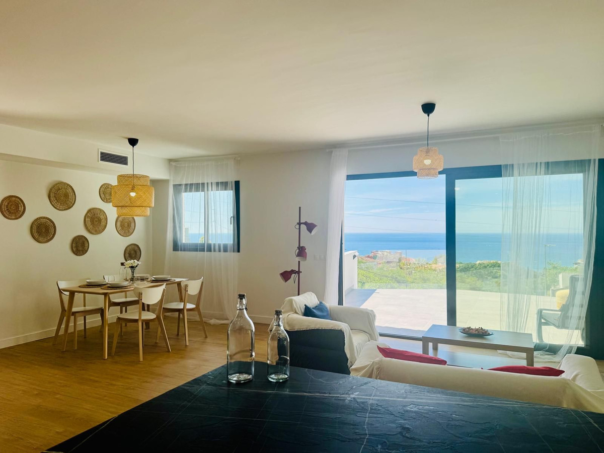 3 Bed, 2 Bath, HouseFor Sale, La Capellania, Malaga