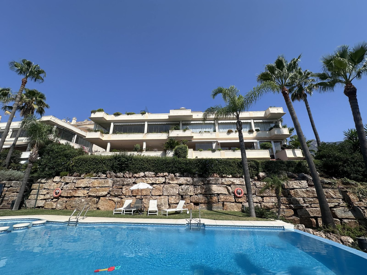 4 Bed, 4 Bath, ApartmentFor Sale, The Golden Mile, Malaga