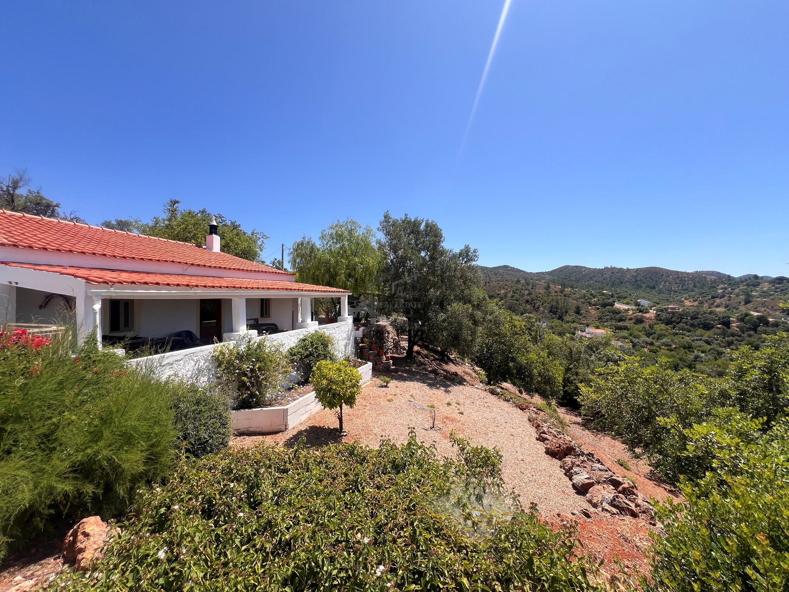 2 Bed, 2 Bath, HouseFor Sale, Loulé, Faro