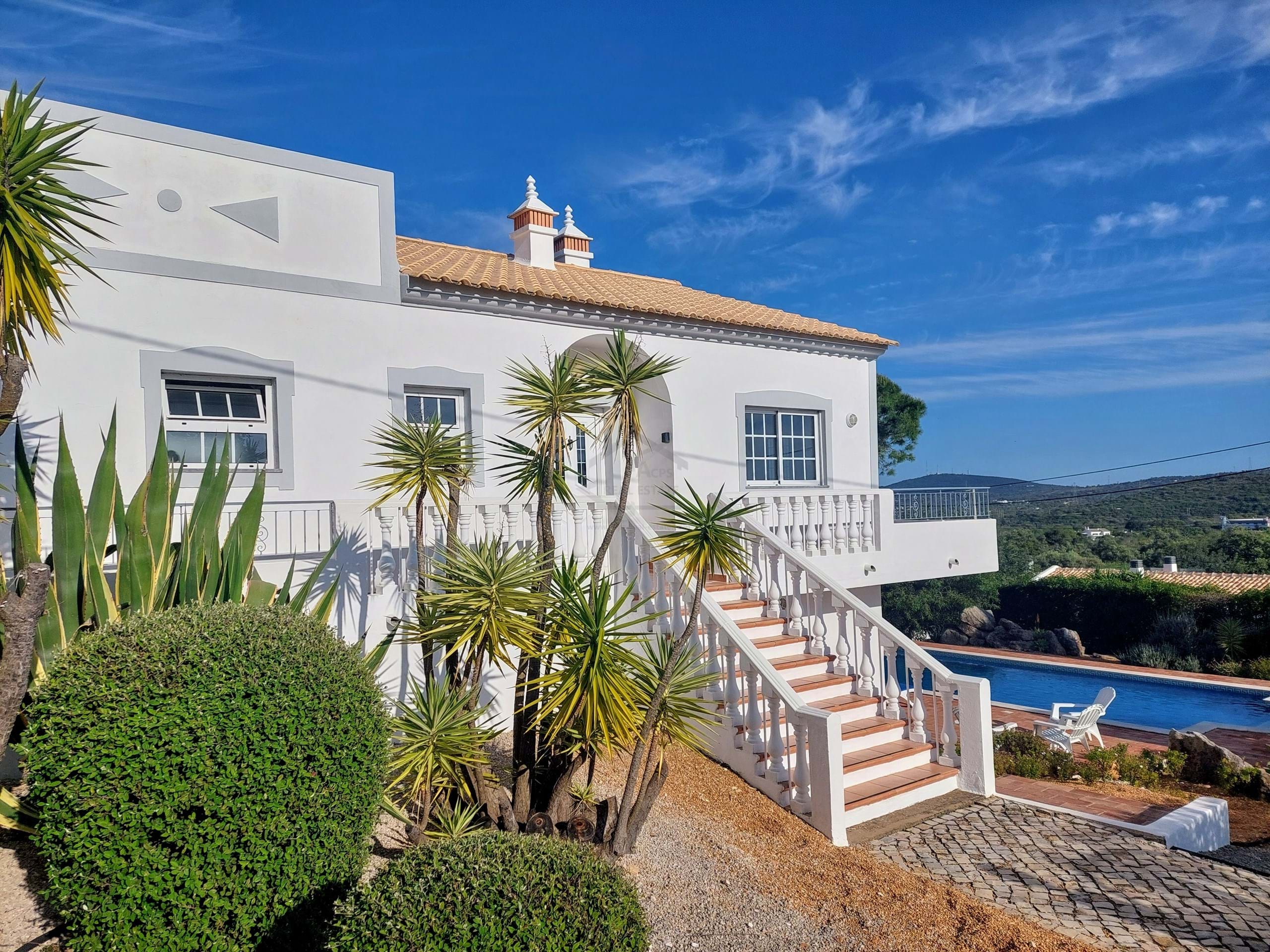 4 Bed, 3 Bath, HouseFor Sale, Sao Bras De Alportel, Faro