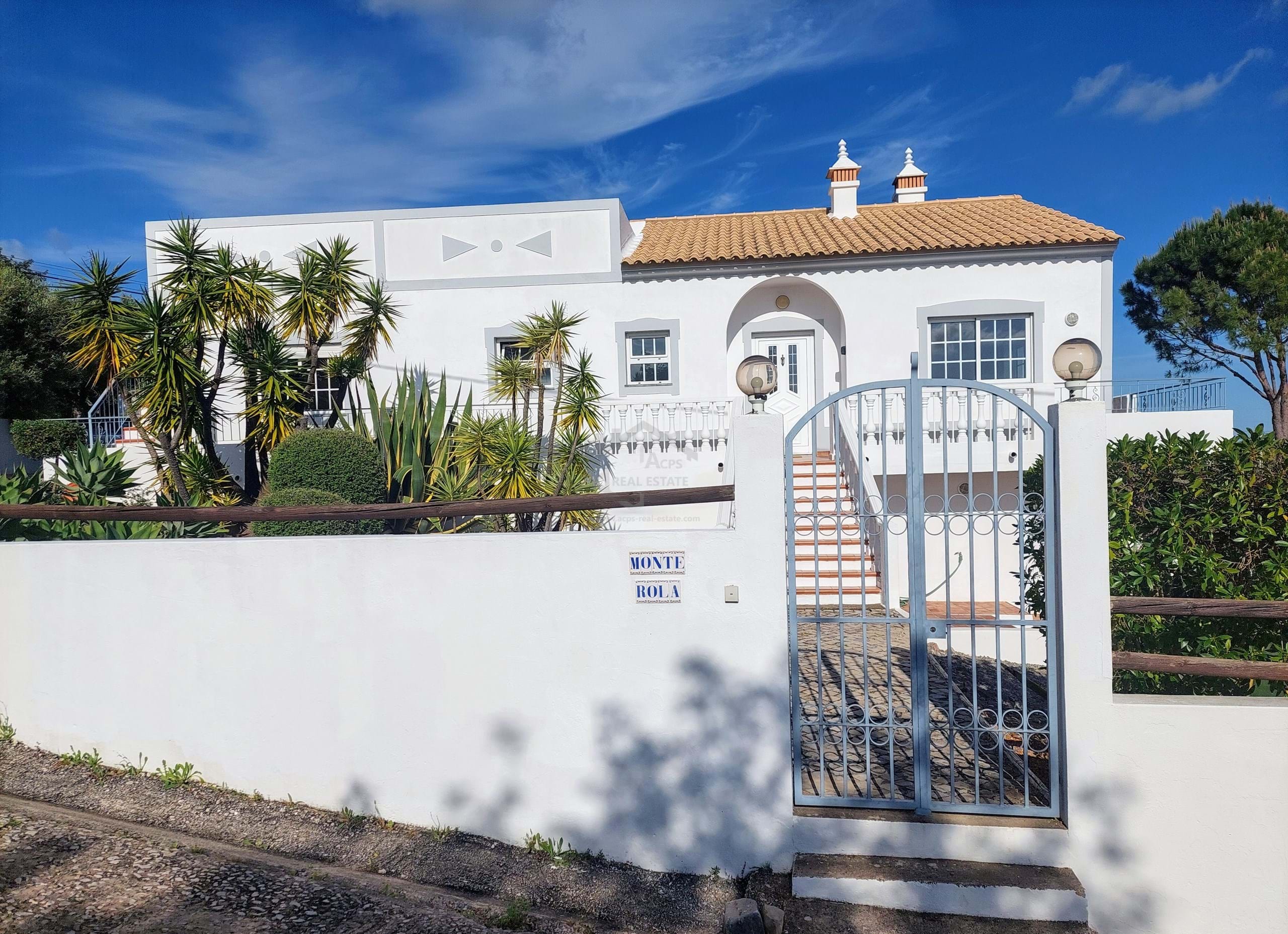 4 Bed, 3 Bath, HouseFor Sale, Sao Bras De Alportel, Faro