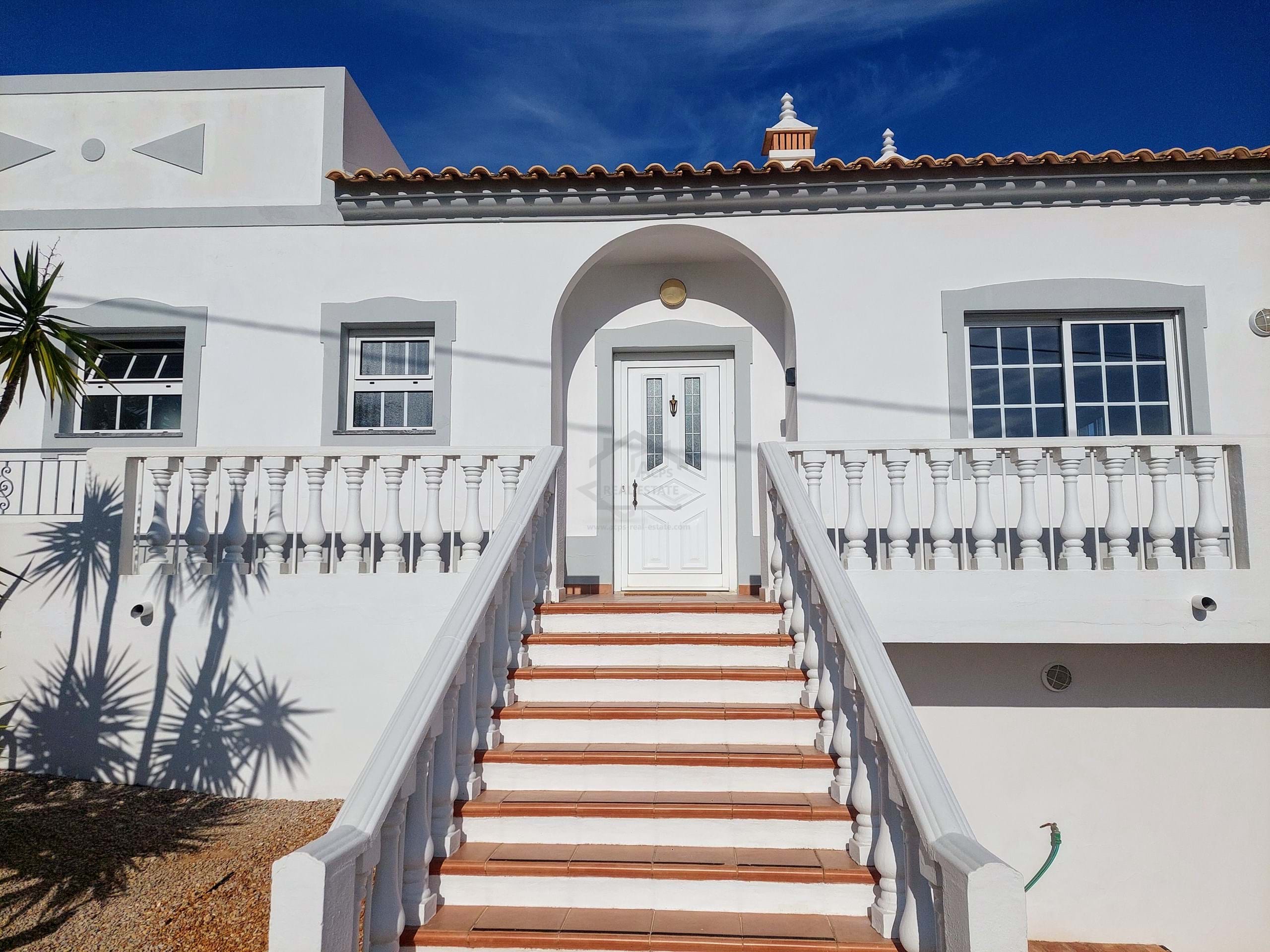 4 Bed, 3 Bath, HouseFor Sale, Sao Bras De Alportel, Faro